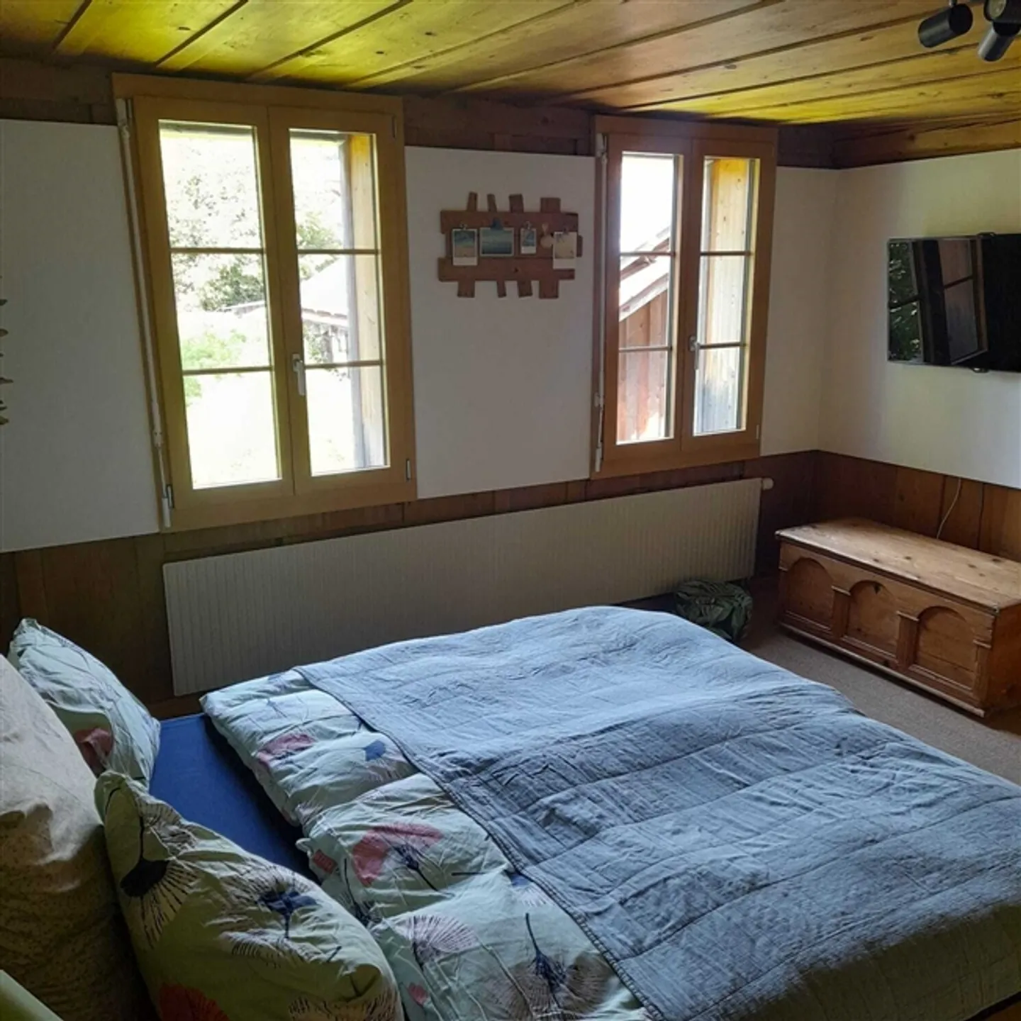 "APPARTEMENT 2½ PIÈCES À WATTENWIL (BE), MEUBLÉ, TEMPORAIRE" - Photo 3 sur 5