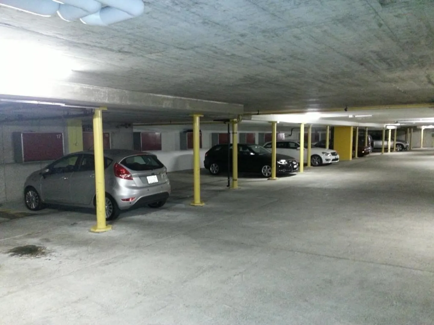 Einstellplatz in Tiefgarage - Foto 1 von 1