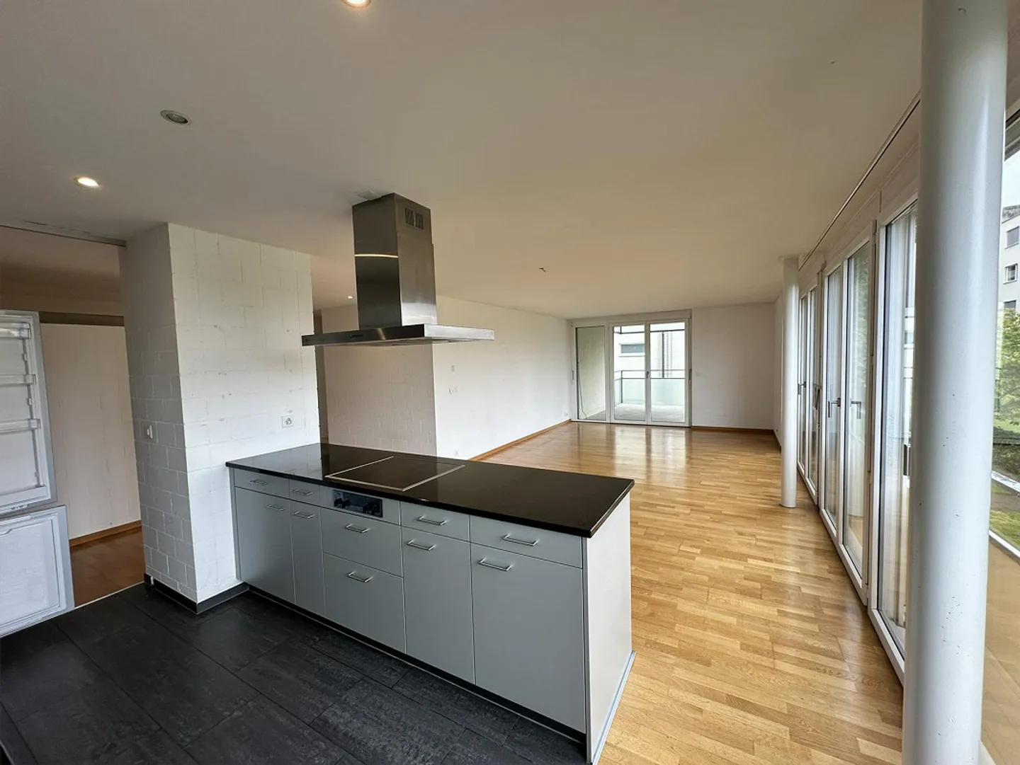 5.5-Room Family Apartment - Photo 2 of 11