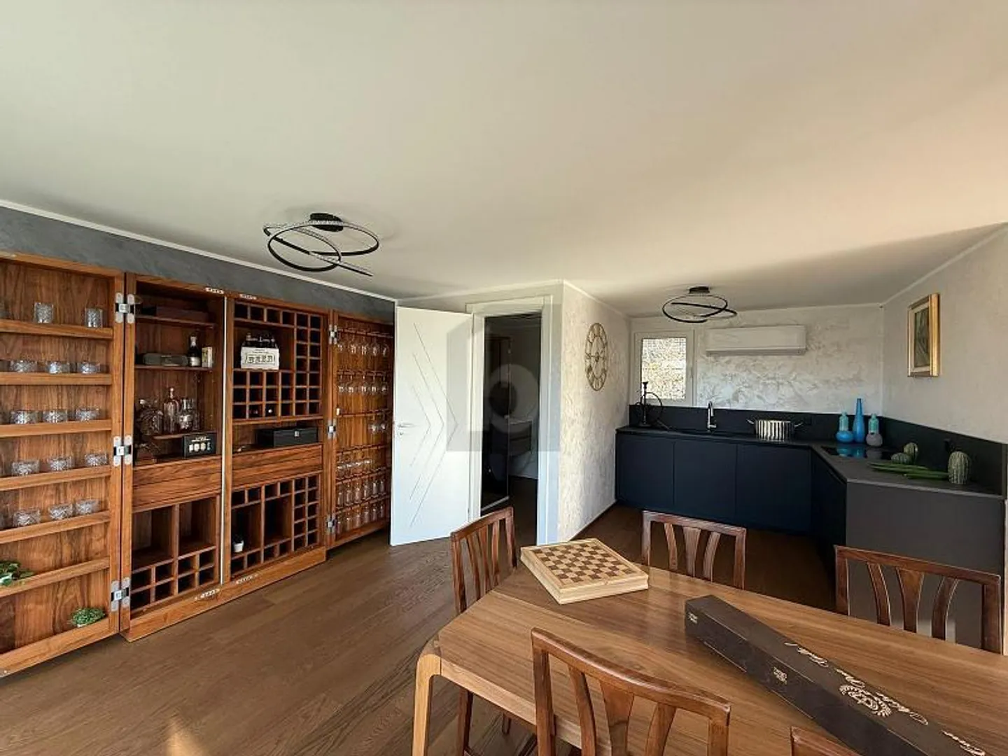 MODERN UND ELEGANT MIT POOL UND AUSSICHT - Foto 4 von 6