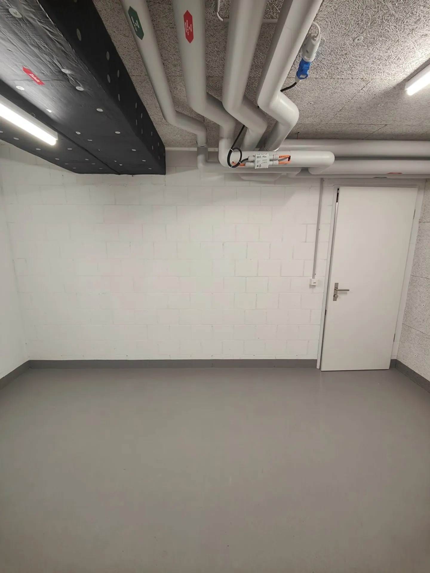 Espace de stockage à louer - Photo 1 sur 8