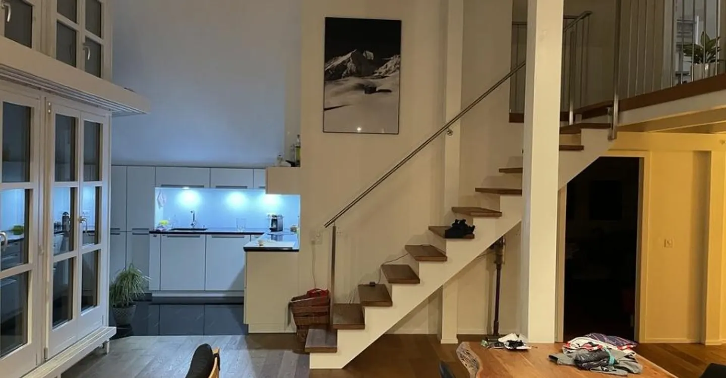 Beautiful 4.5-room apartment in a quiet location - Photo 3 of 8