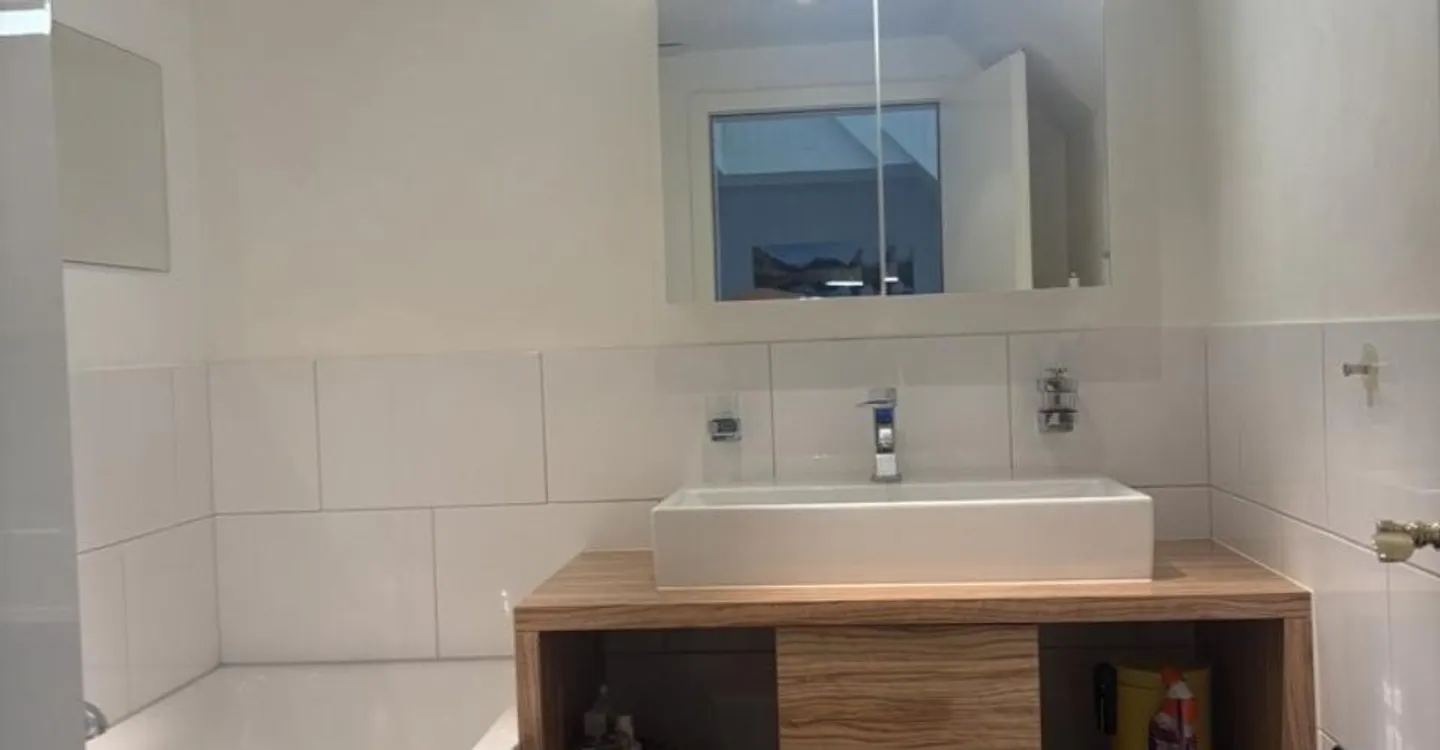 Beautiful 4.5-room apartment in a quiet location - Photo 4 of 8