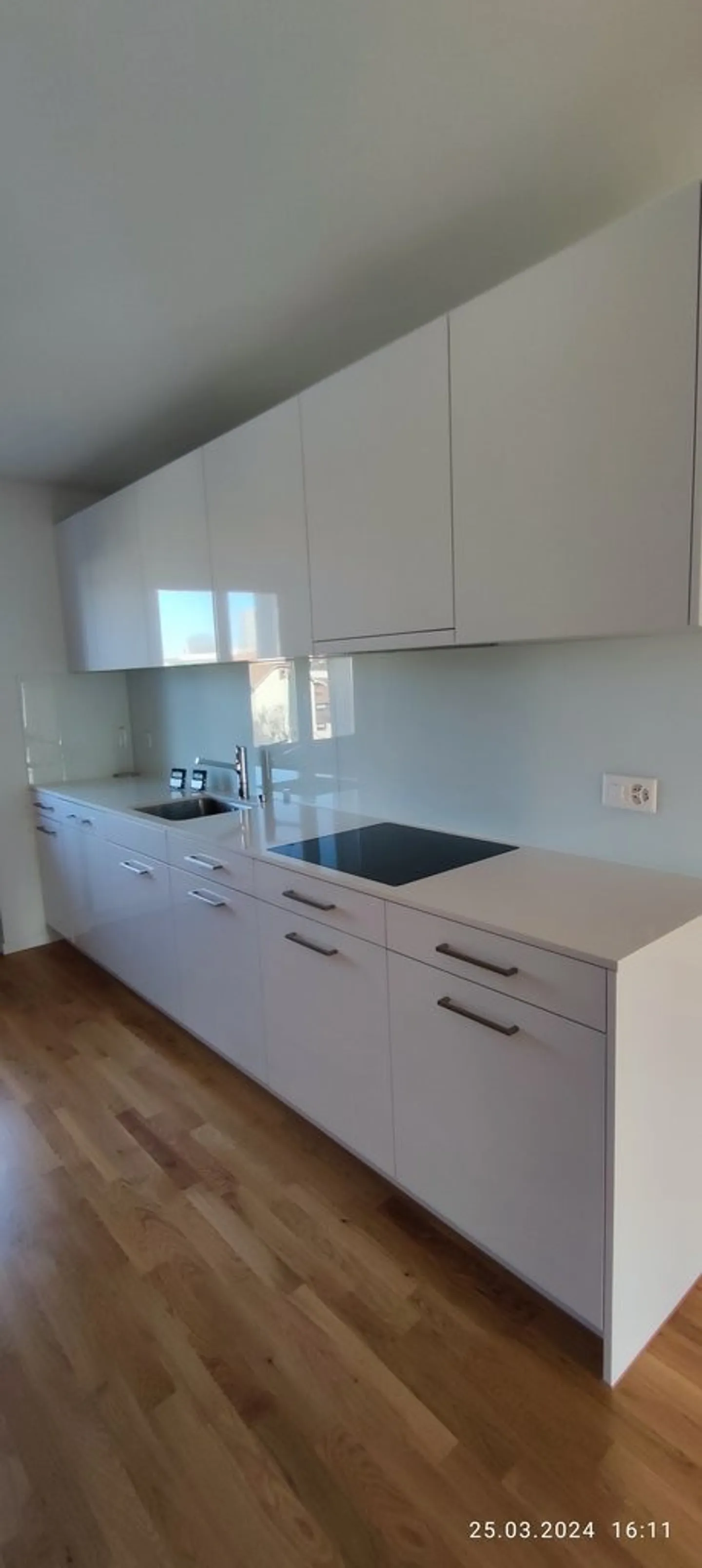 Appartement de 3,5 pièces rénové en 2021 - Photo 2 sur 6