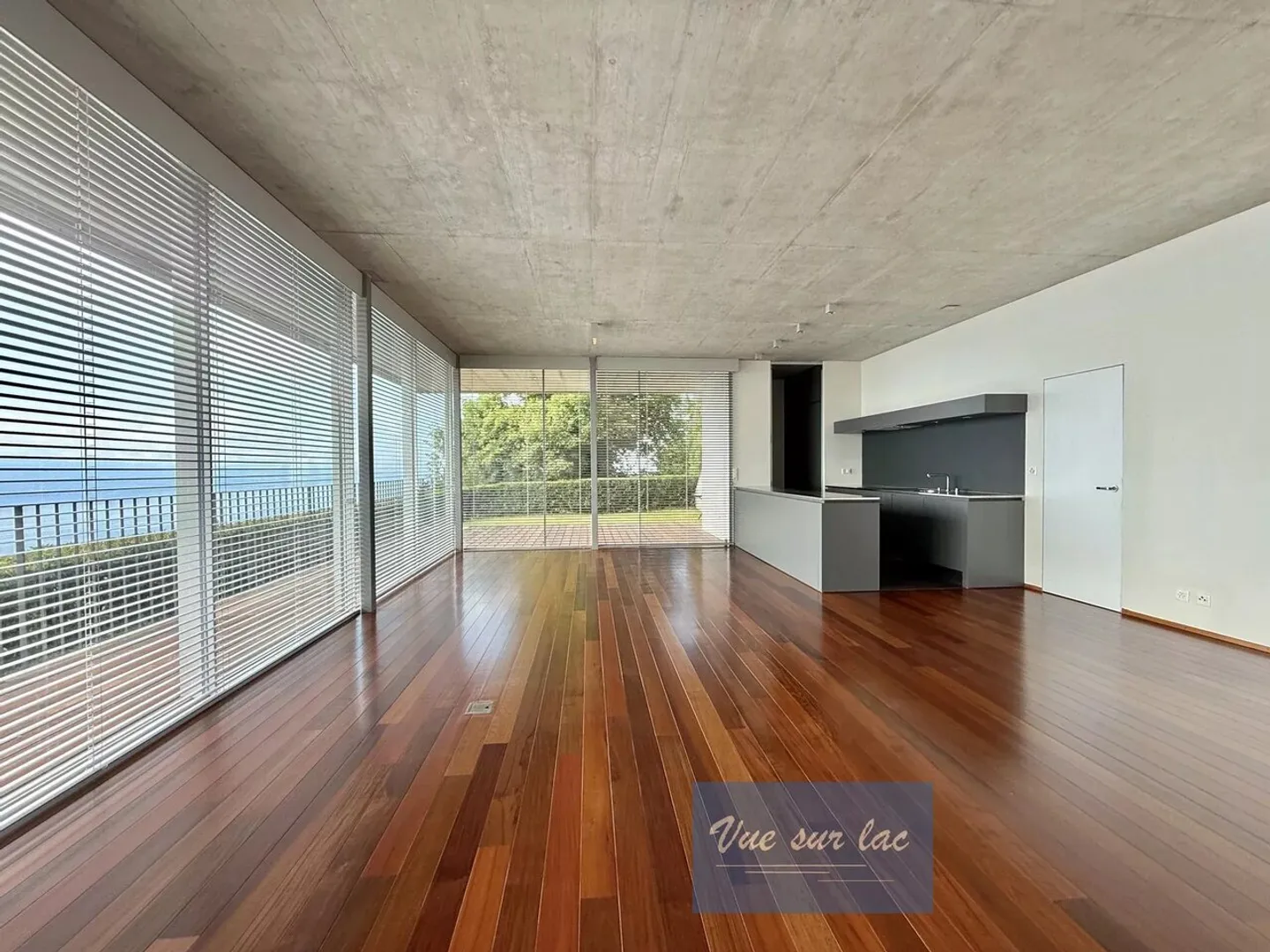 Spacieux appartement dans villa d'architecte, vue époustouflante! - Photo 7 sur 13