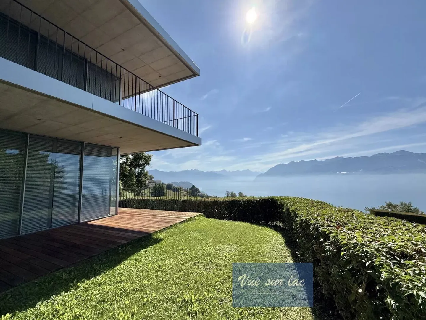 Spacieux appartement dans villa d'architecte, vue époustouflante! - Photo 3 sur 13