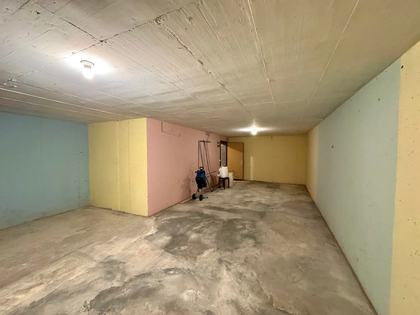 Incantevole casa a schiera di 5,5 stanze in una posizione tranquilla - Foto 13 di 15