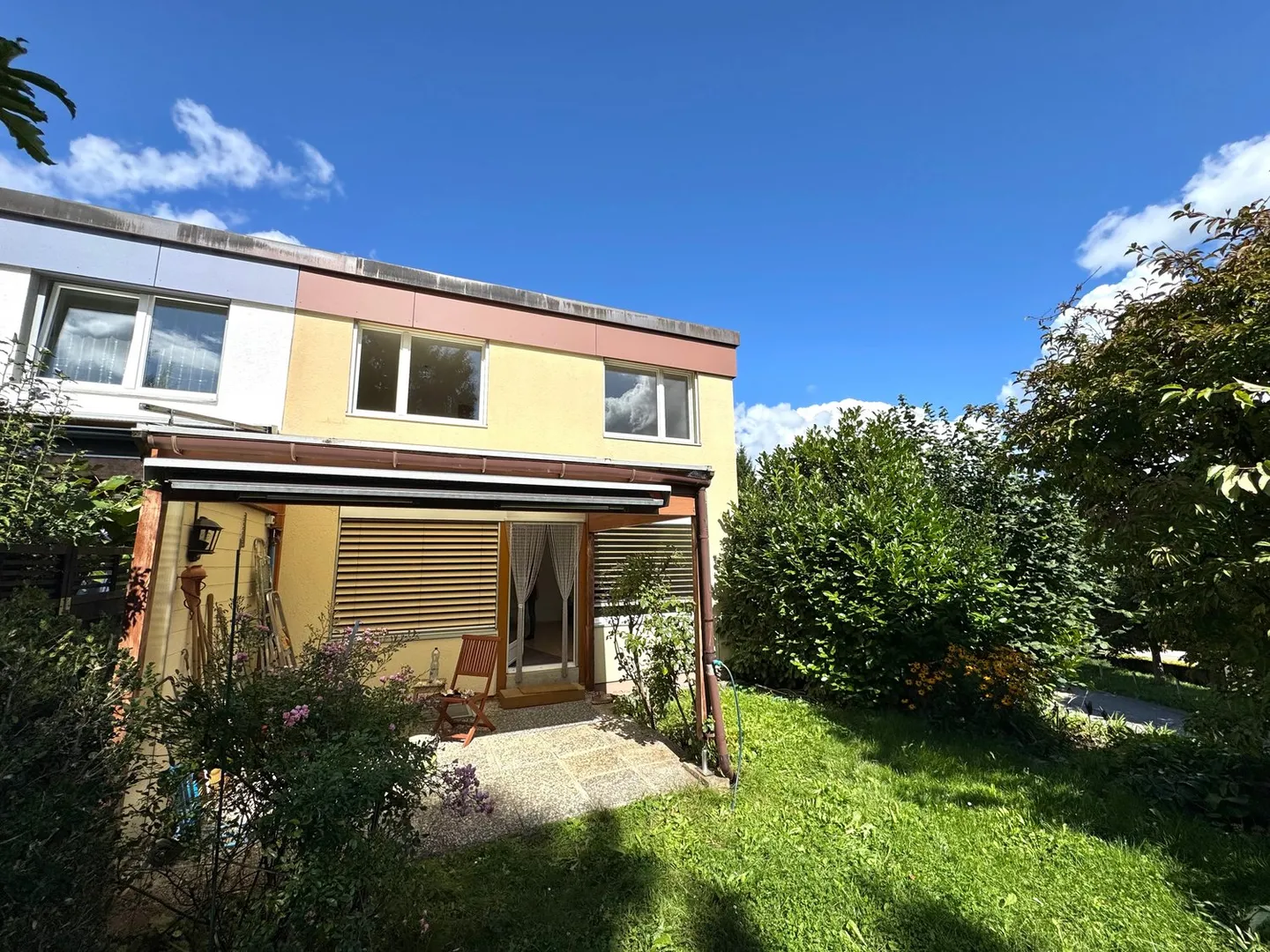 Incantevole casa a schiera di 5,5 stanze in una posizione tranquilla - Foto 14 di 15