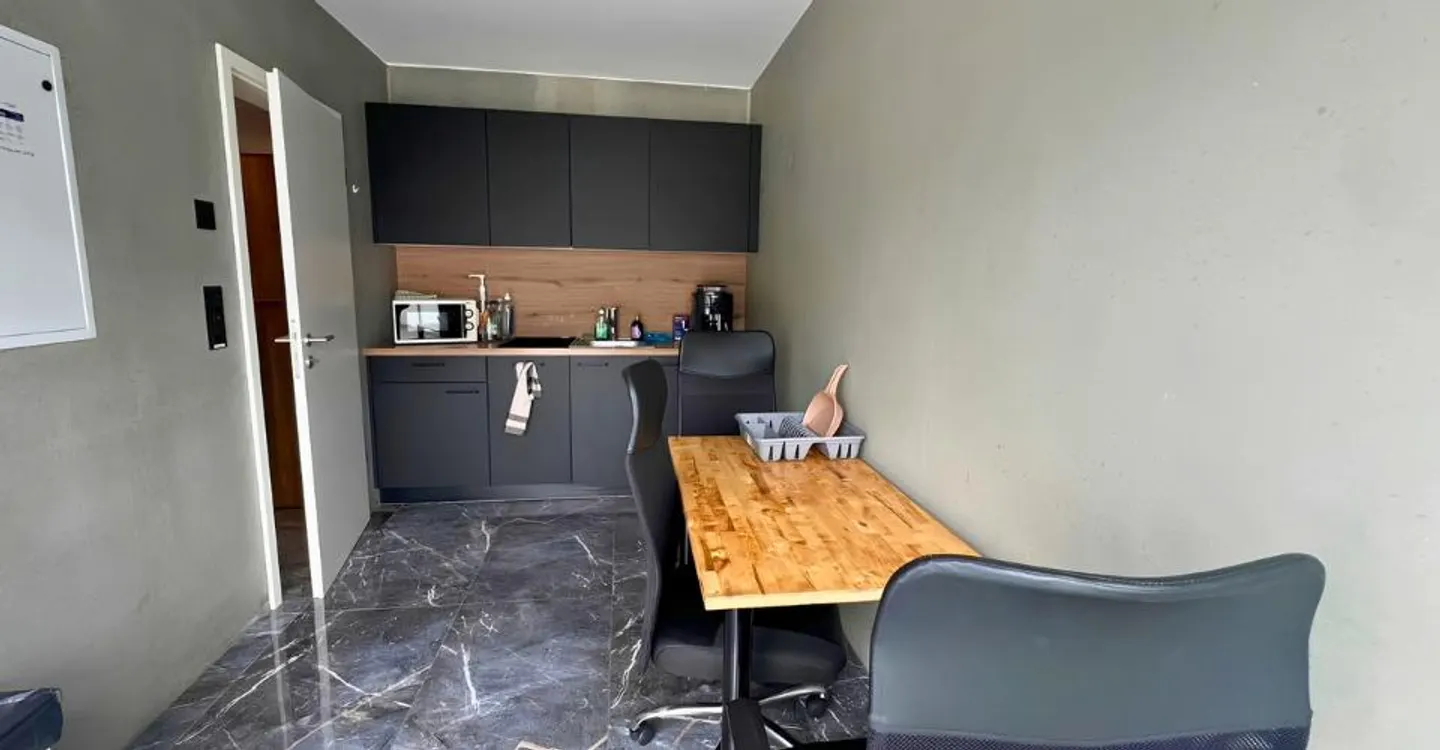 Bureaux élégants à louer - Photo 6 sur 7