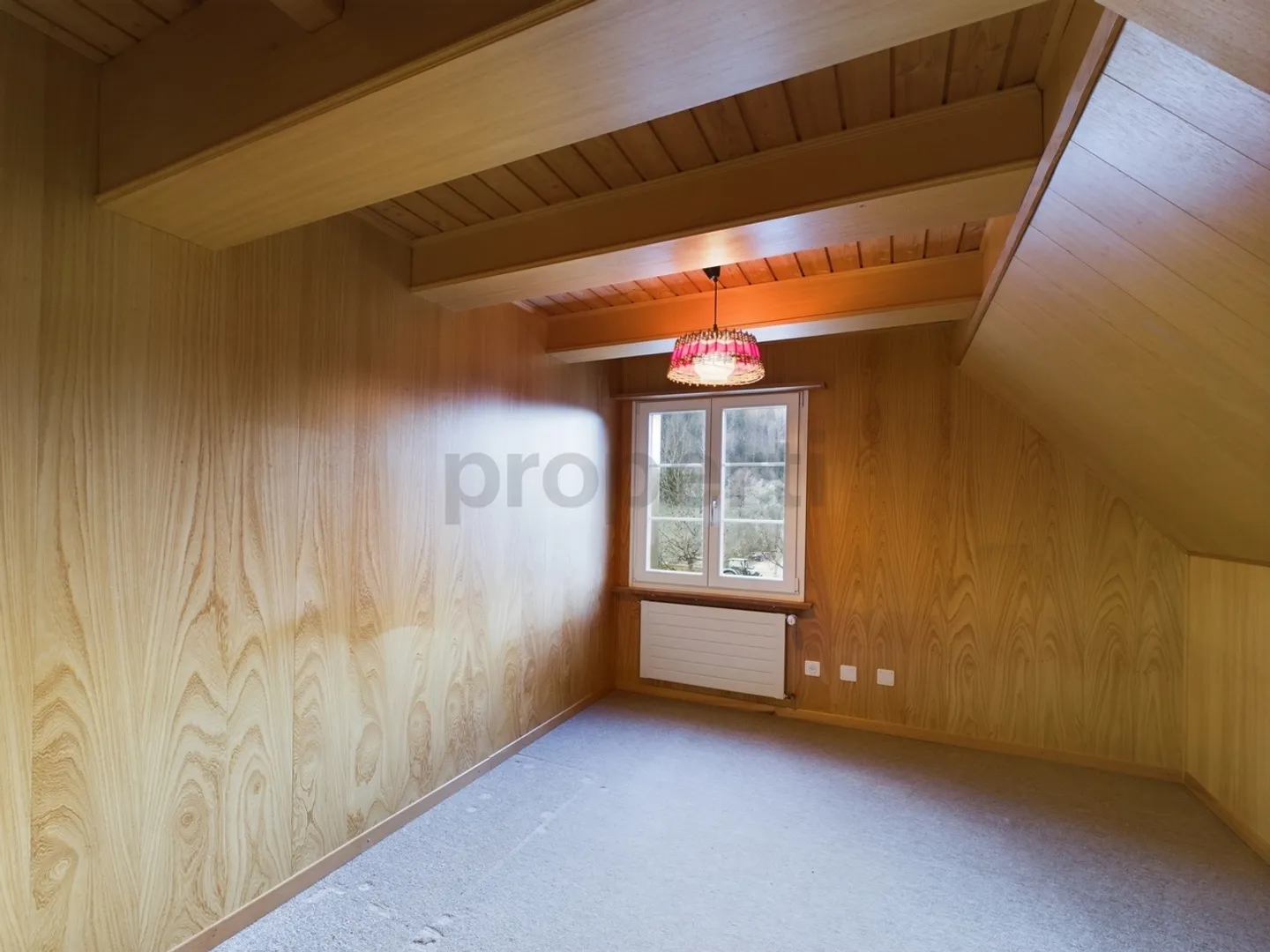 Appartamento affascinante di 4,5 stanze con posizione ideale nel centro di Steg nel Tösstal - Foto 9 di 13