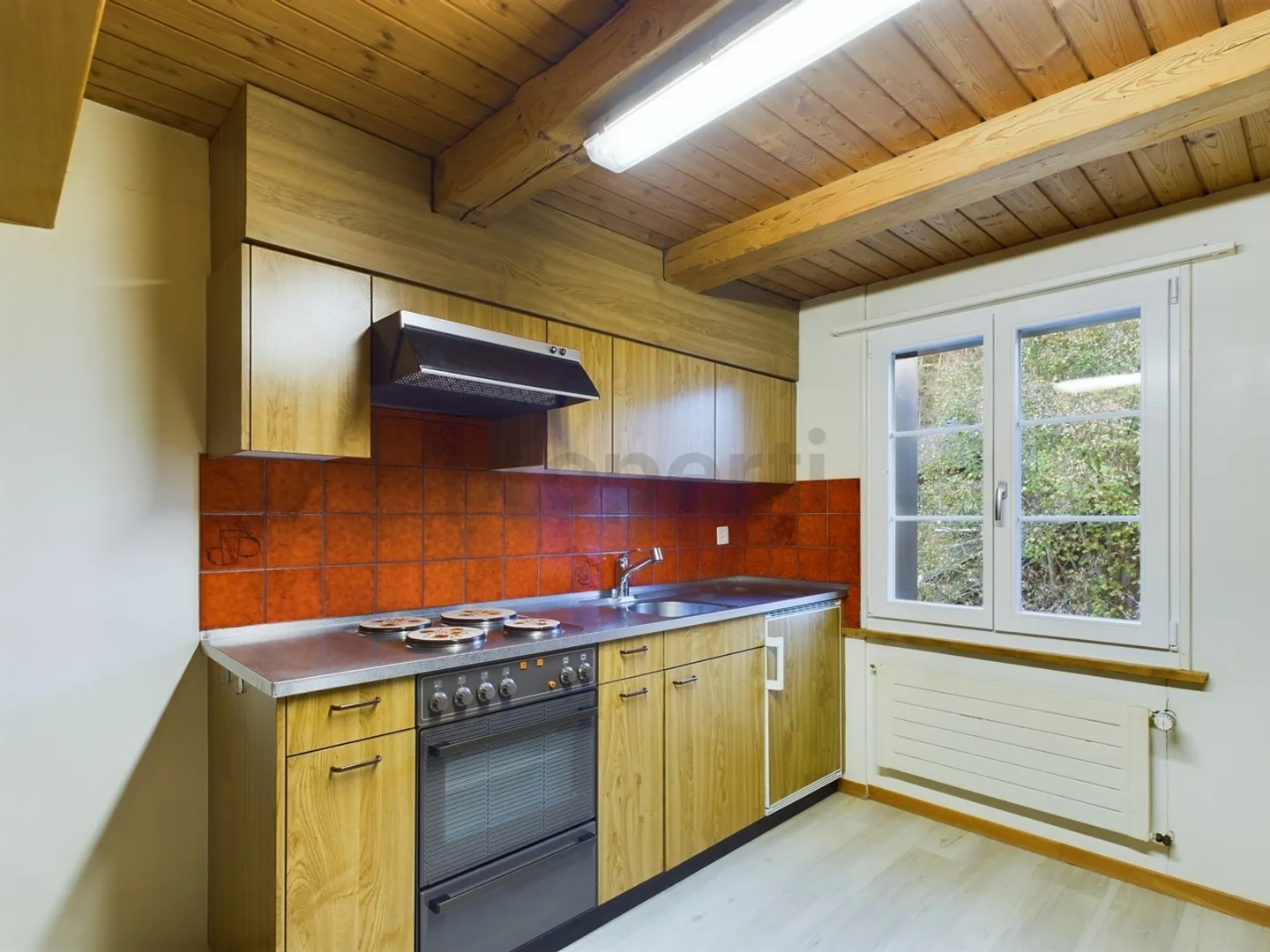 Appartamento affascinante di 4,5 stanze con posizione ideale nel centro di Steg nel Tösstal - Foto 5 di 13