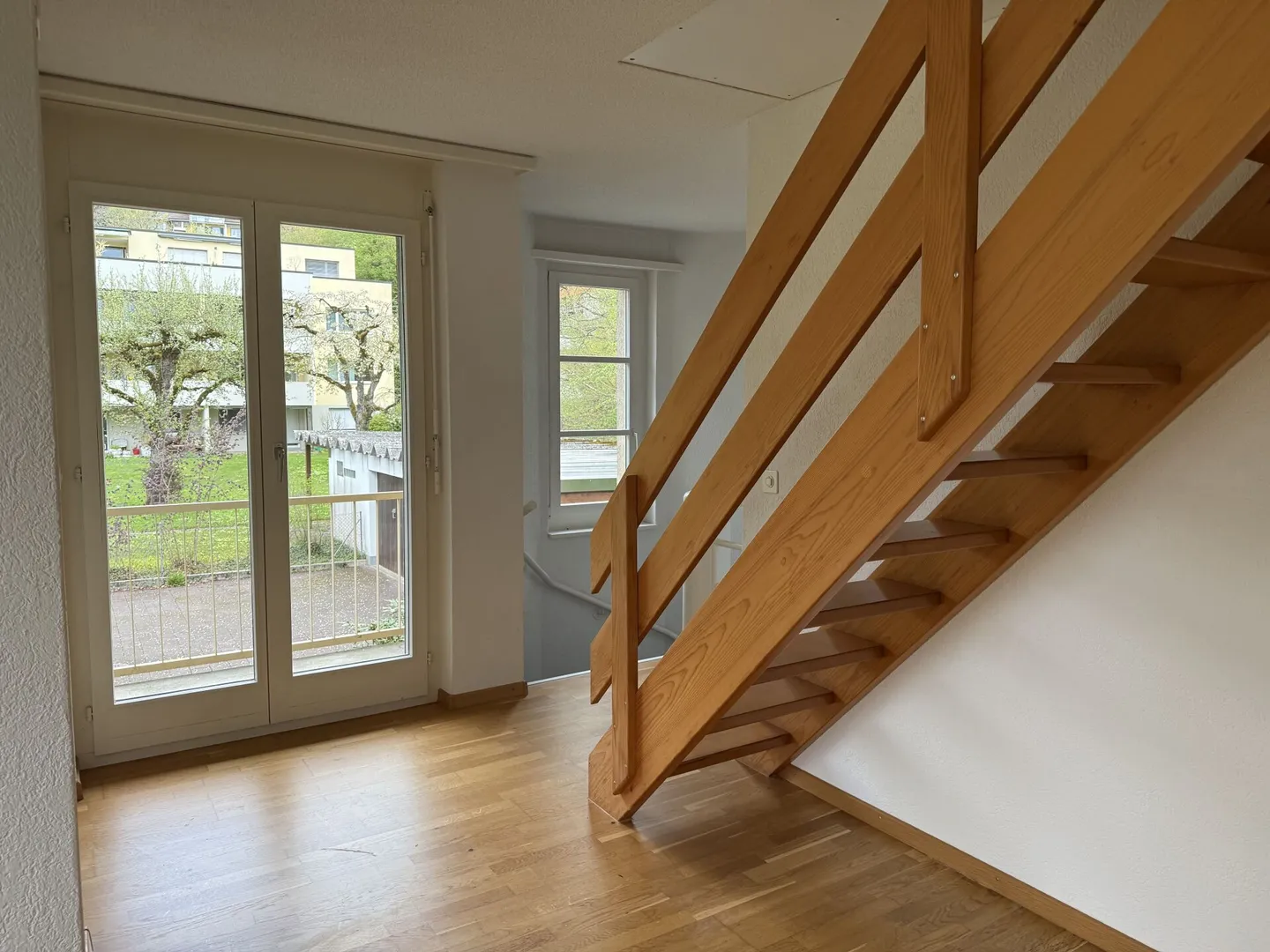 8-Room Double Family House with Apartment - Photo 9 of 15