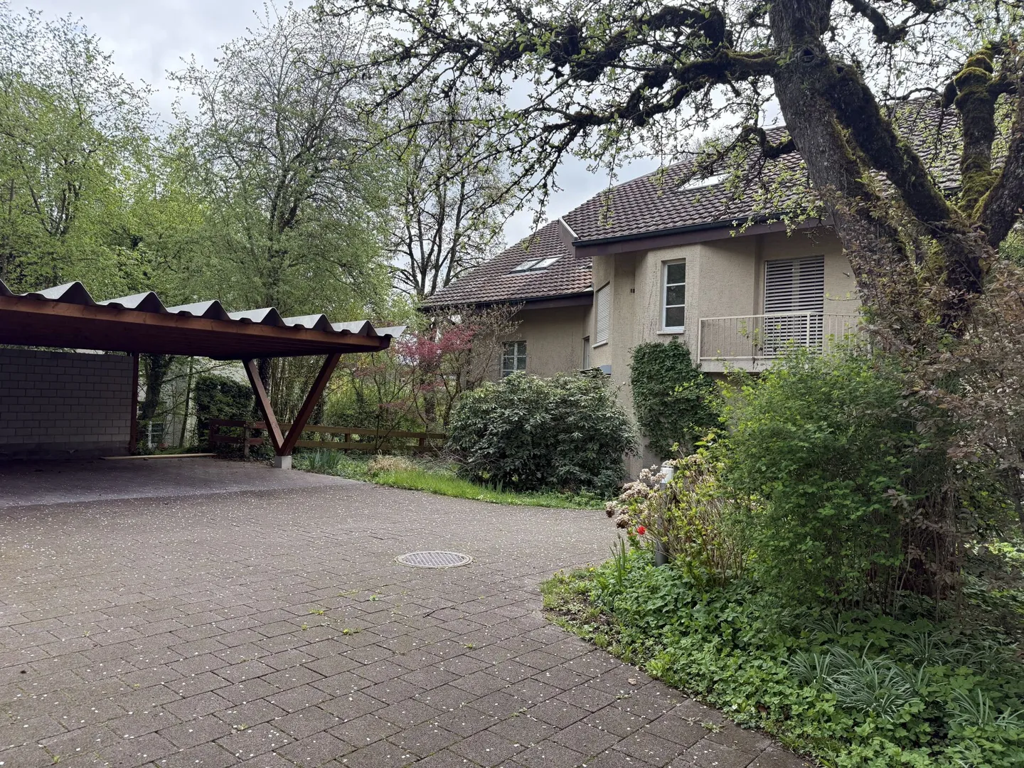 8-Room Double Family House with Apartment - Photo 15 of 15