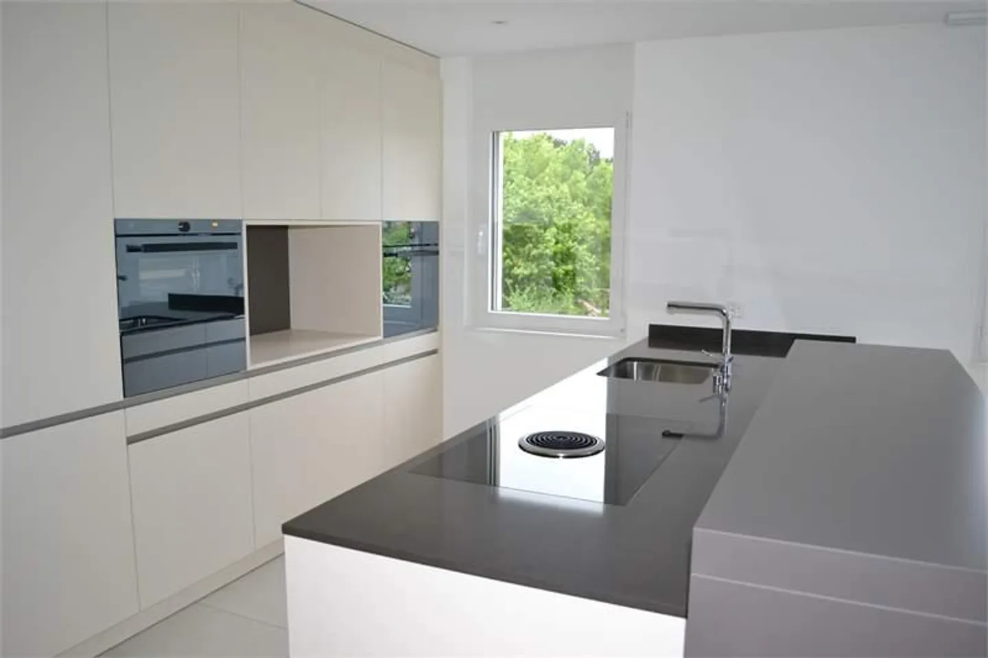 3.5 Room Apartment for Rent - Photo 3 of 7