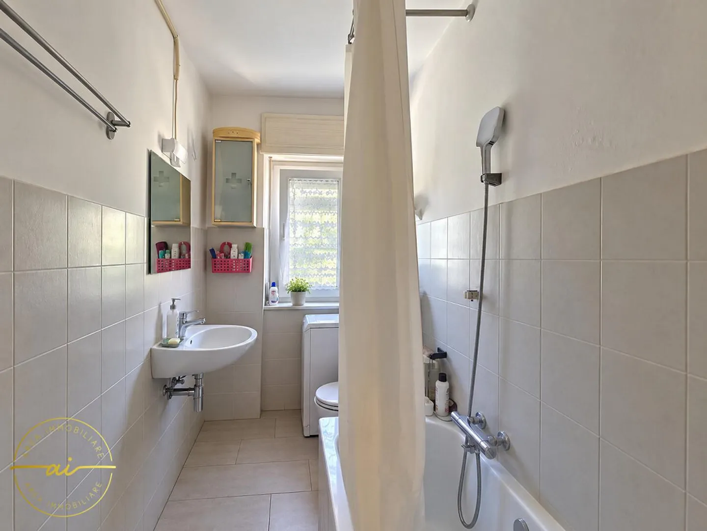 APPARTEMENT DE 3.5 PIÈCES AVEC BALCON À VACALLO - Photo 7 sur 8
