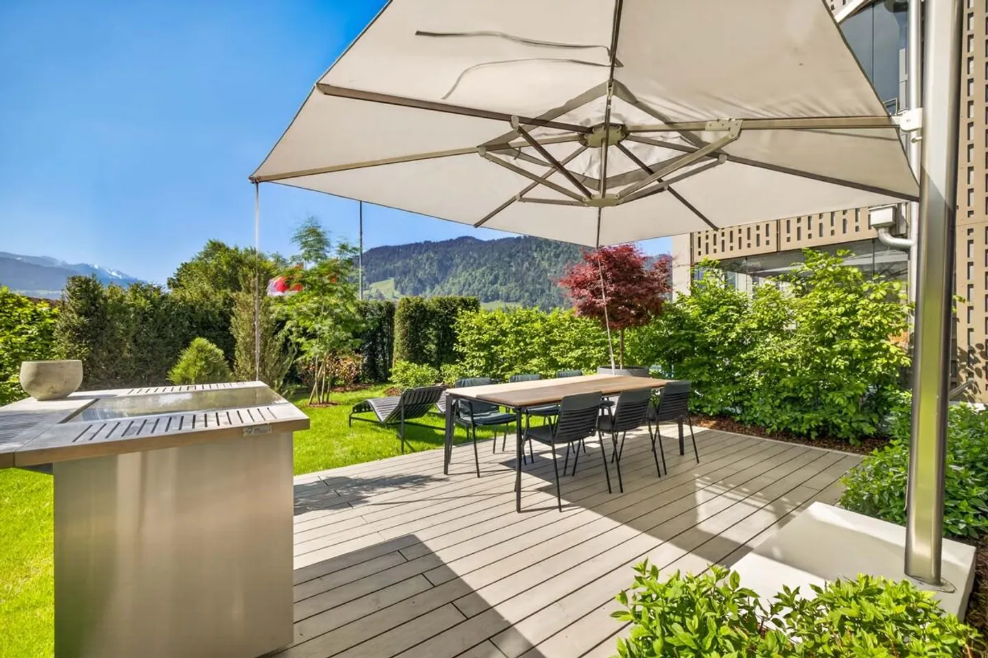 Euthal: exclusive 4.5-room garden apartment by Lake Sihl - Photo 4 of 6