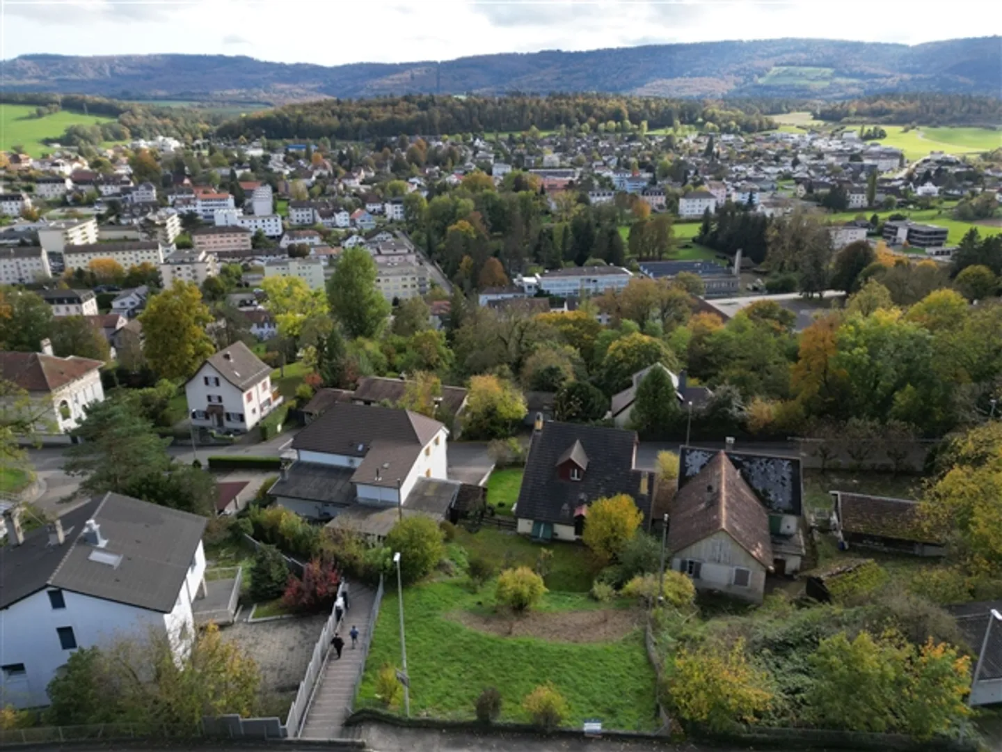«Baugrundstück ideal gelegen - So nah am Zentrum.» - Foto 4 von 8