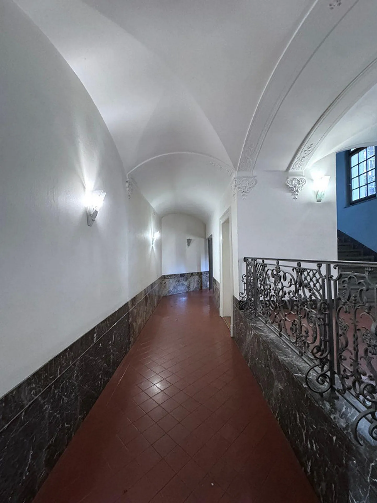 WHERE HISTORY MEETS SUCCESS AND WORK BECOMES EXPERIENCE - Photo 5 of 7