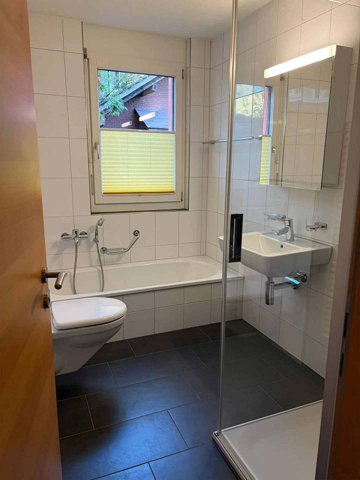 Appartement lumineux et moderne de 3,5 pièces - Photo 6 sur 10