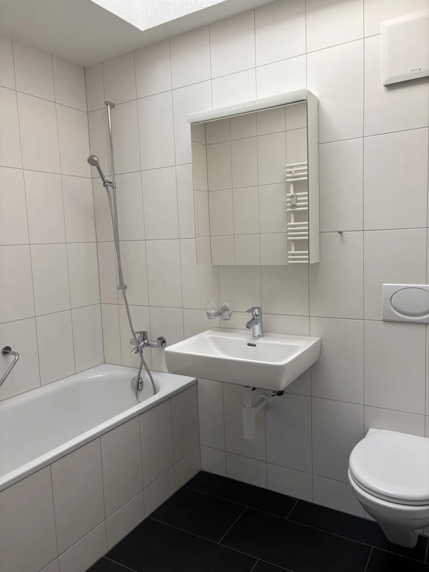 Modernes Attikawohnung mit Terrasse - Foto 5 von 7