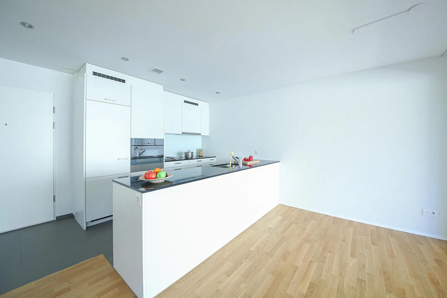 Vie urbaine avec confort - Photo 2 sur 9