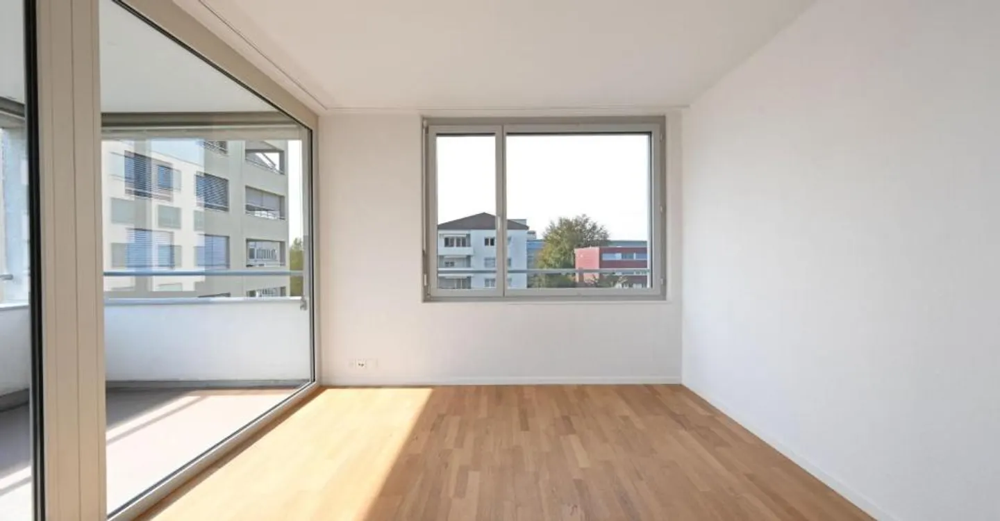 Spacious 5.5-room apartment in a central location in Lyss - Photo 5 of 13