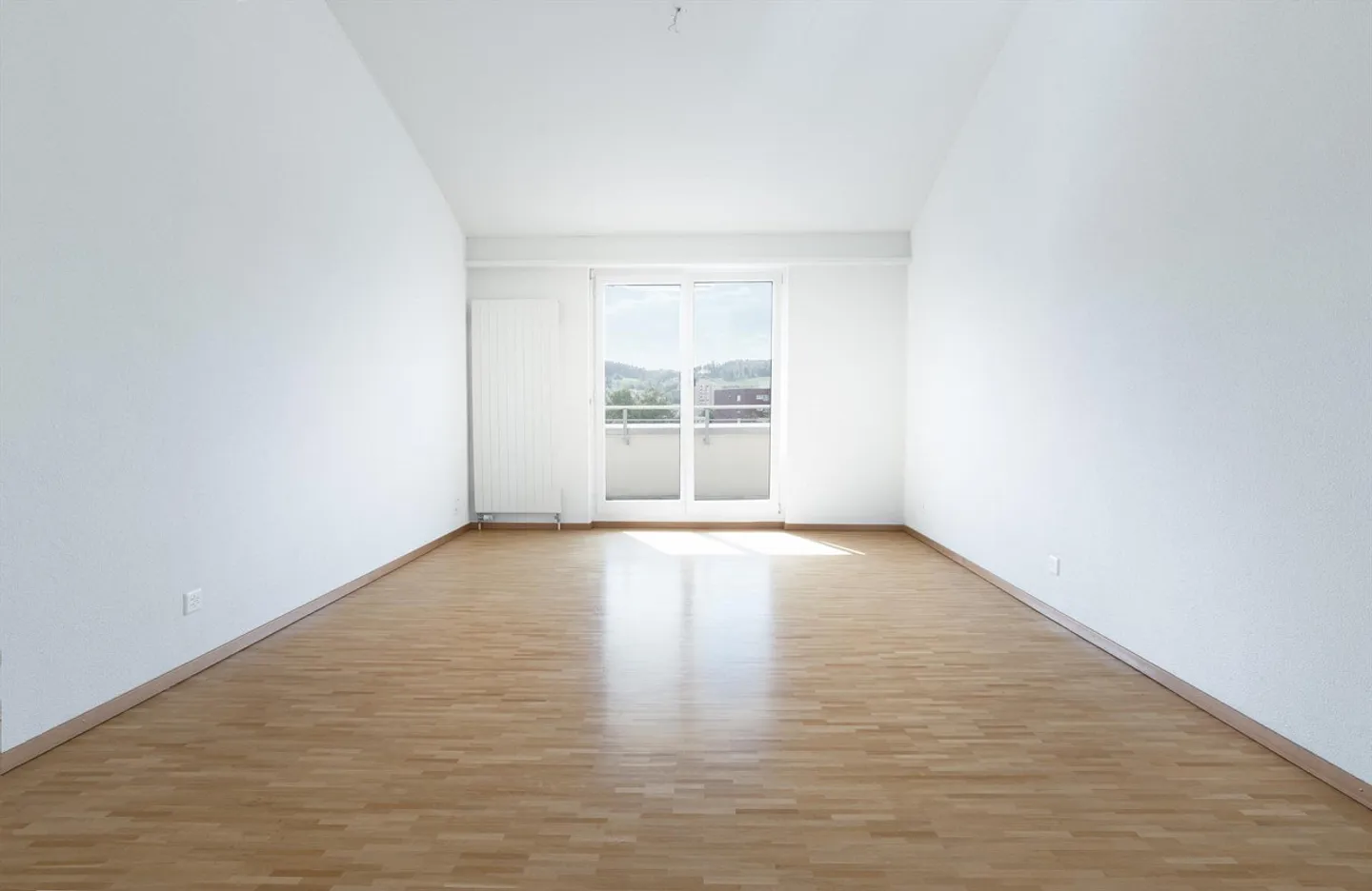 Stylish penthouse apartment with plenty of light - Photo 6 of 12