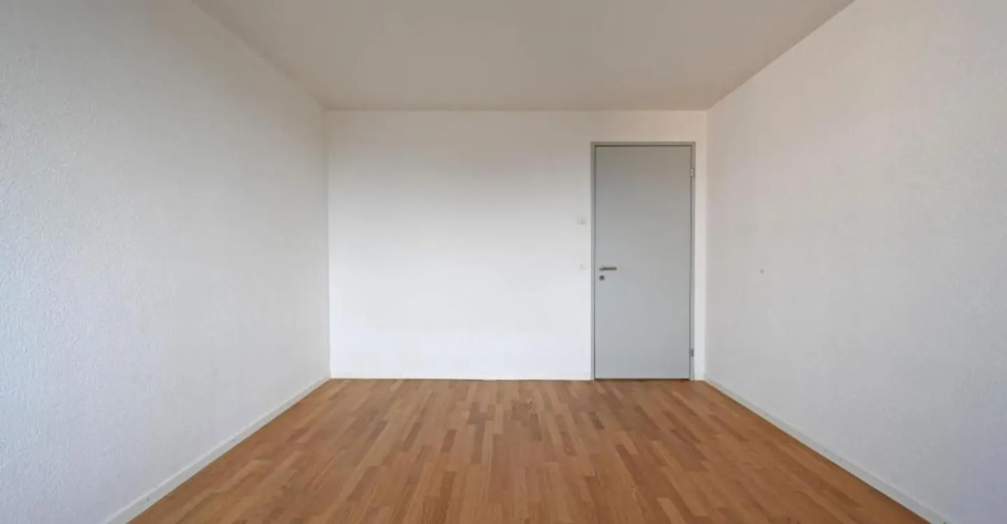 Spacious 5.5-room apartment in a central location in Lyss - Photo 11 of 13