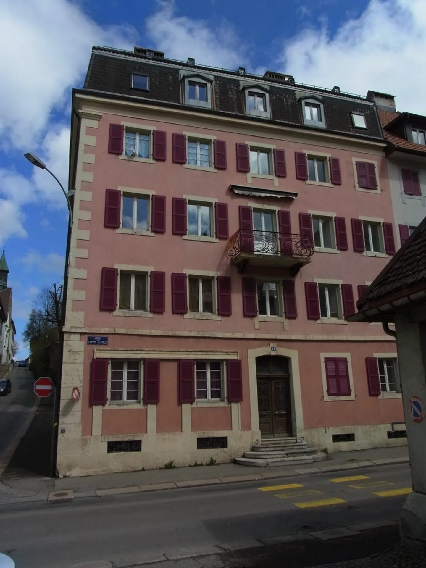 SPACIOUS 4-ROOM APARTMENT WITH 110 M2 - Photo 7 of 7