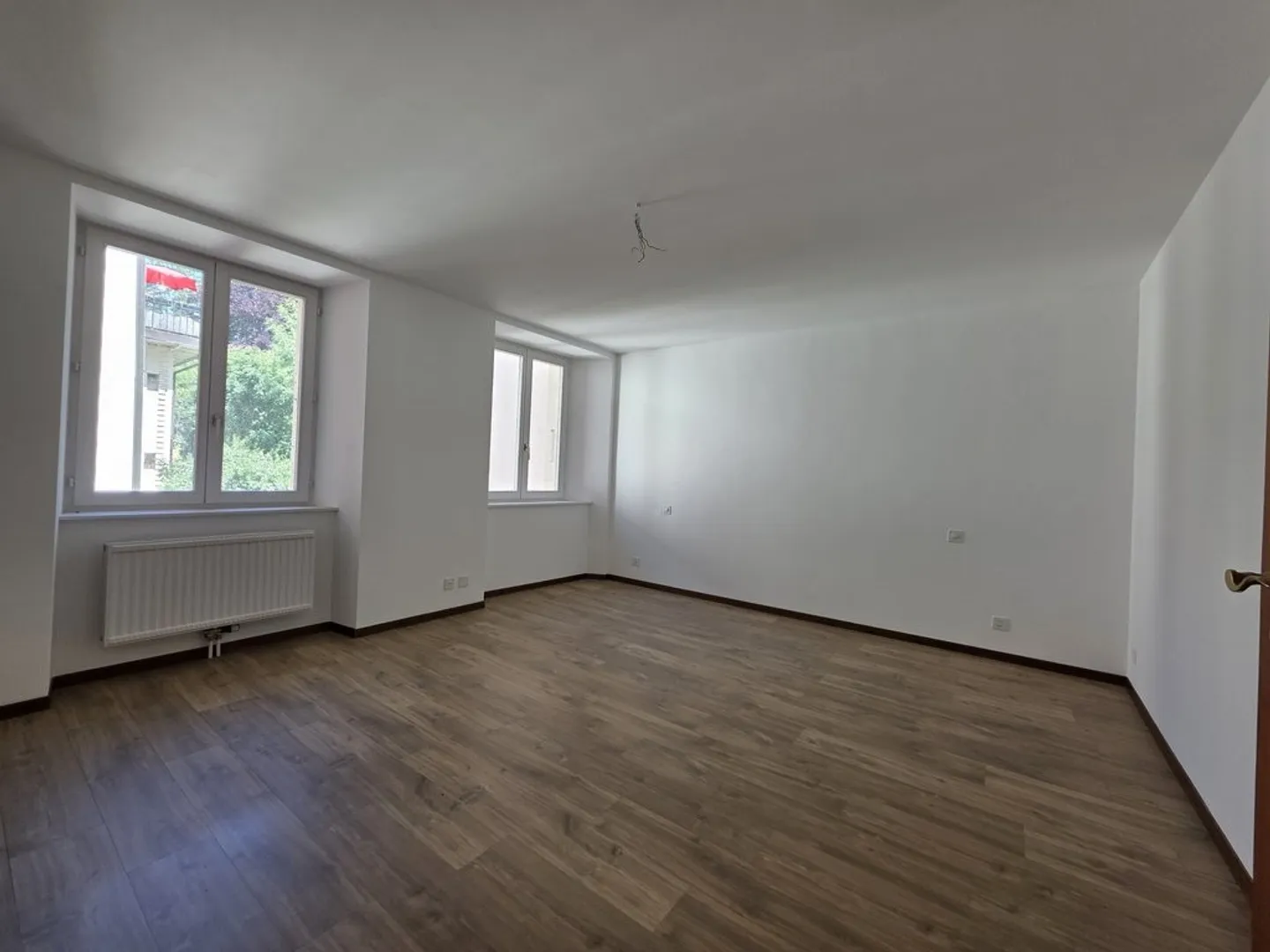 SPACIOUS 4-ROOM APARTMENT WITH 110 M2 - Photo 5 of 7