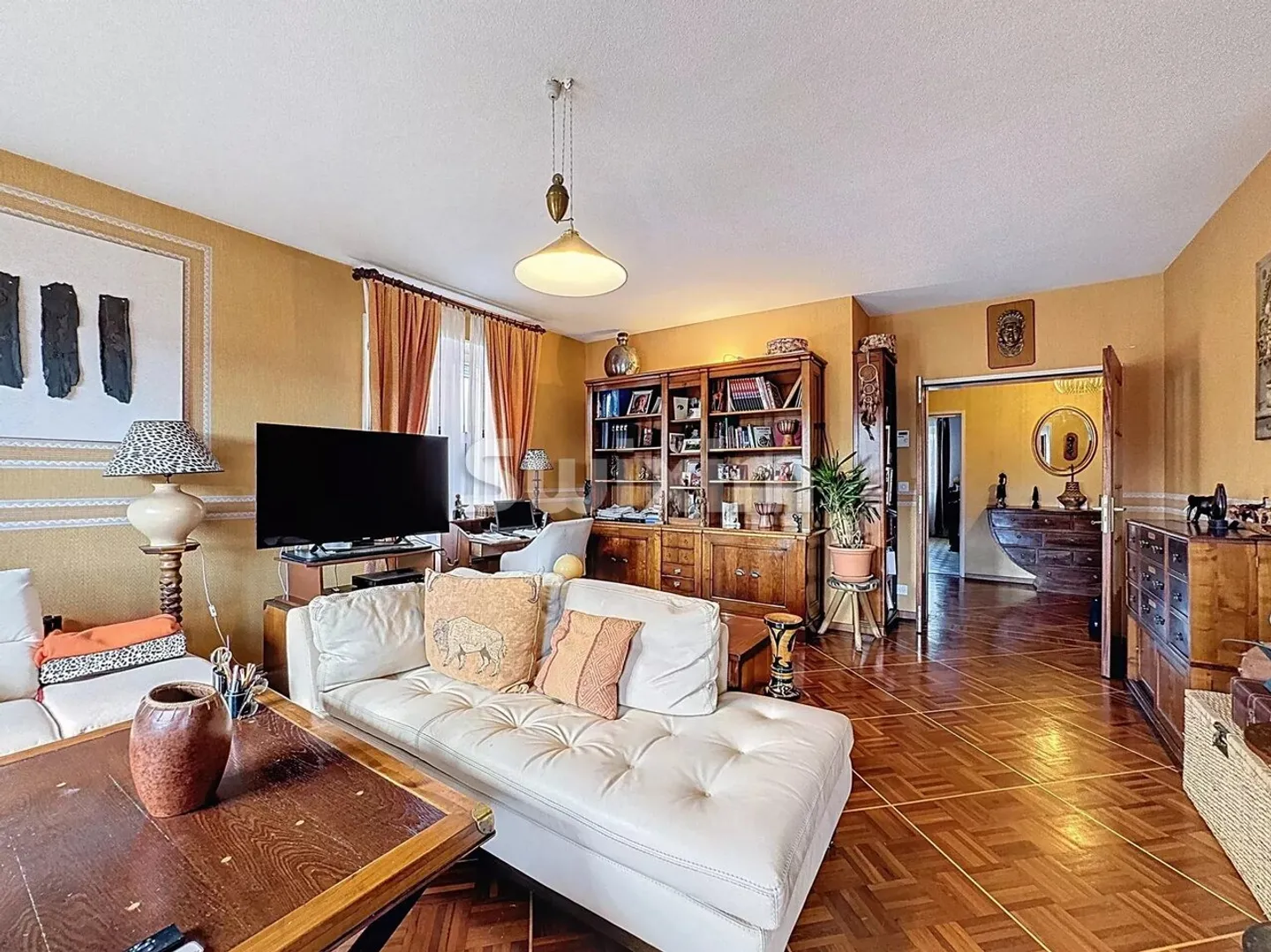 Bell'appartamento di 5 stanze - Foto 2 di 7