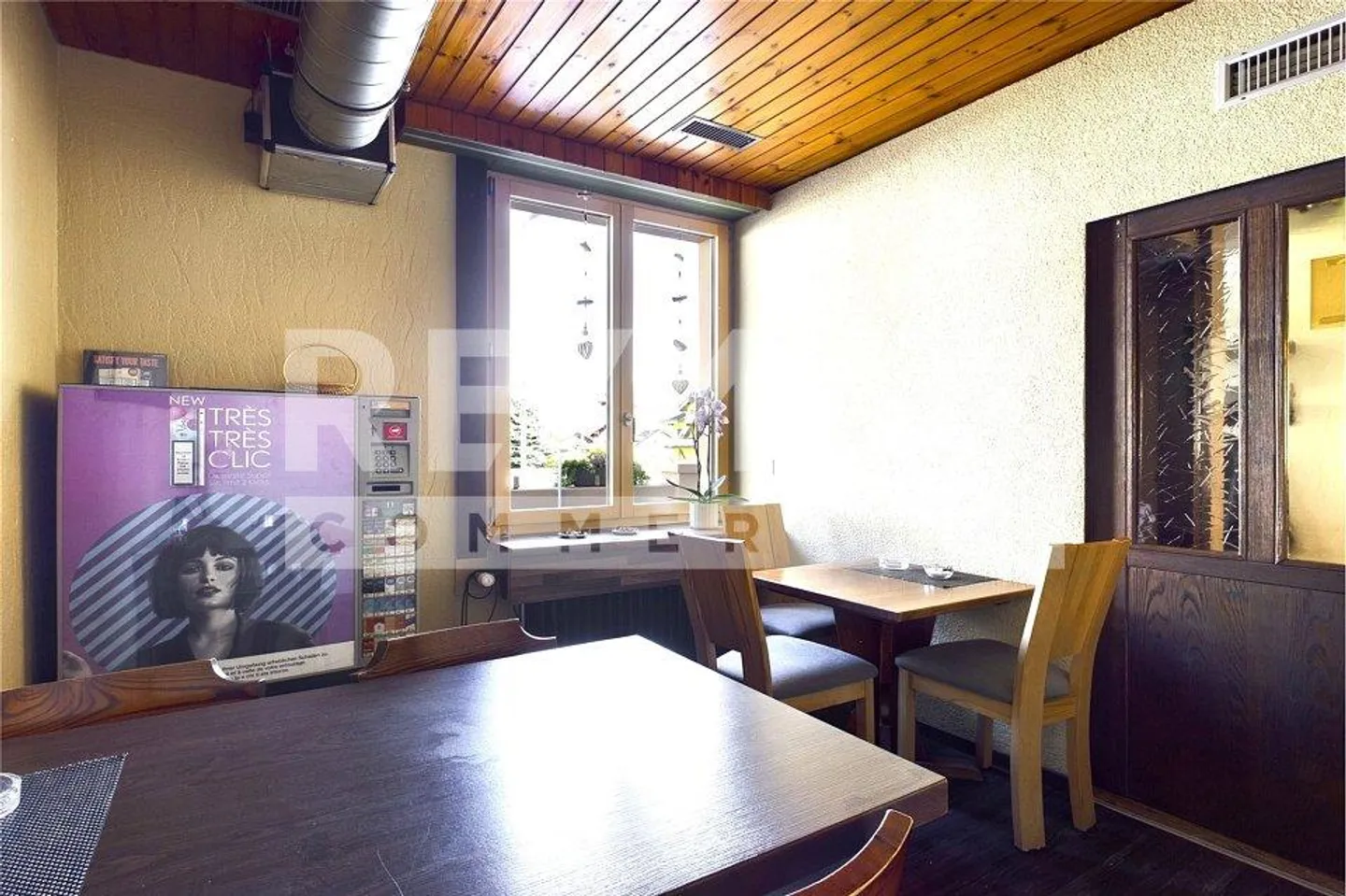 Residential and commercial property "TOURIST" in a frequented pedestrian location. - Photo 5 of 13