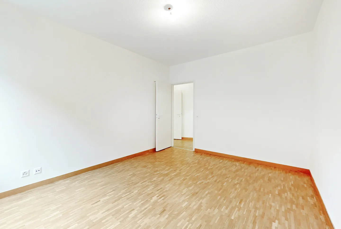 Beautiful apartment with a clear view - Photo 8 of 12