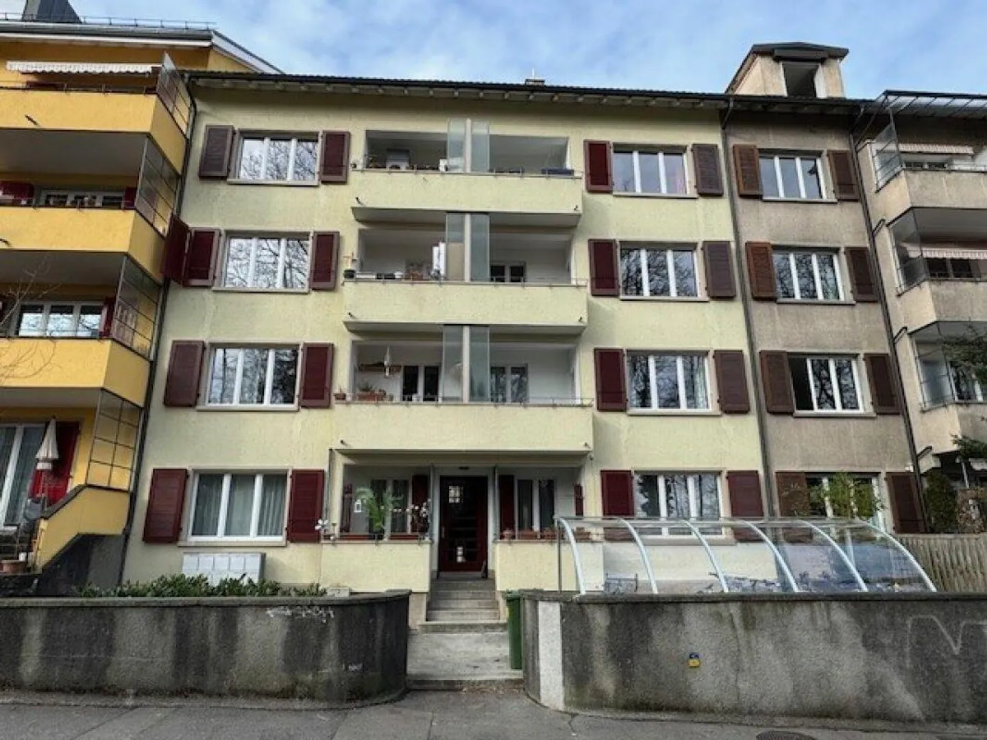 Apartment in Steinhölzli-Weissenbühl Quarter - Photo 1 of 7