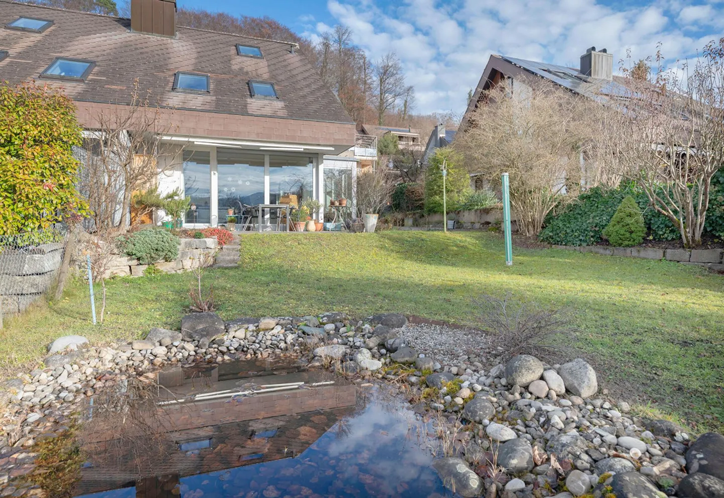 Vivere con stile in un'oasi di giardino idilliaca in una posizione da sogno - Foto 3 di 14