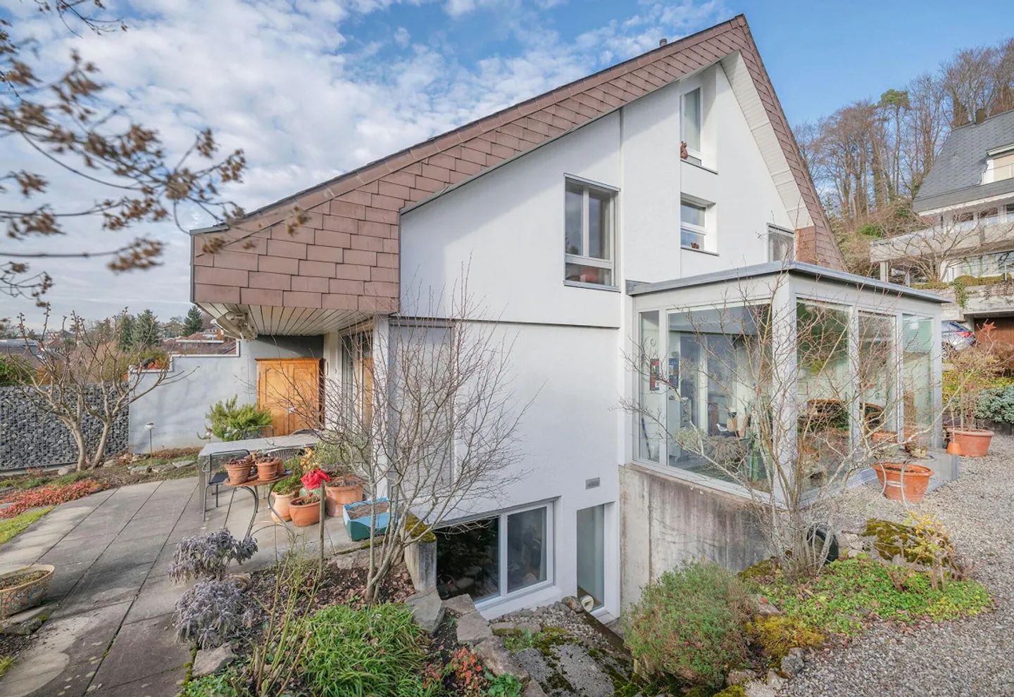 Vivere con stile in un'oasi di giardino idilliaca in una posizione da sogno - Foto 5 di 14