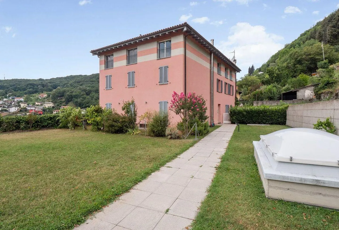 Arogno - Appartamento 4.5 locali con giardino privato - Foto 4 di 4