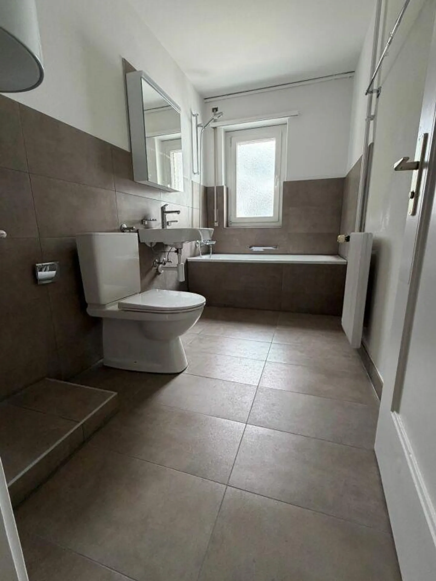 Office/Practice for rent in a central city location - Photo 8 of 8
