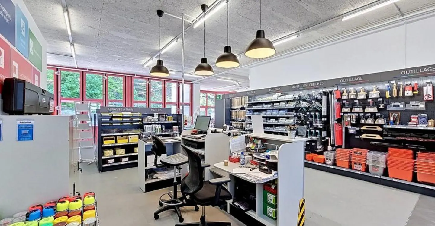 Investitore speciale - Grande superficie commerciale a due passi dal centro - Foto 1 di 9