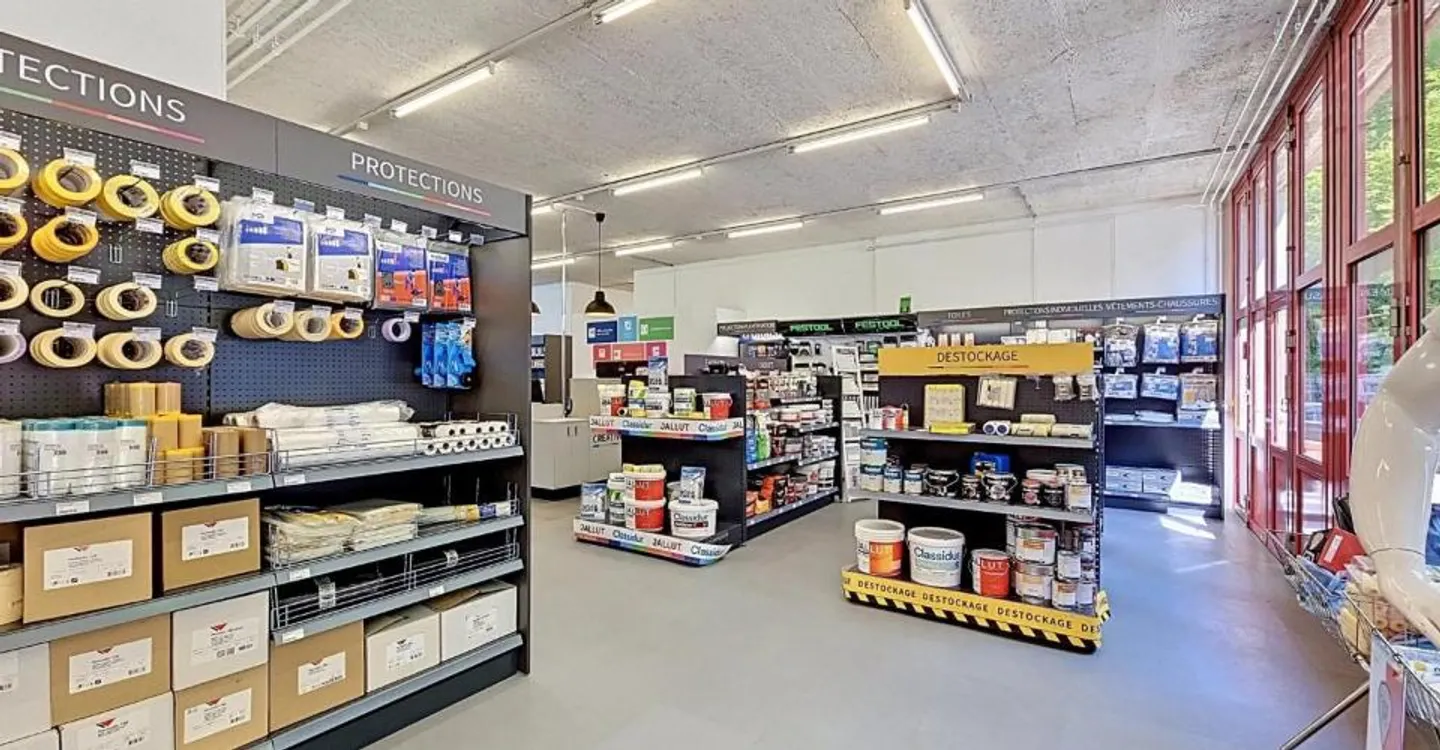 Investitore speciale - Grande superficie commerciale a due passi dal centro - Foto 2 di 9