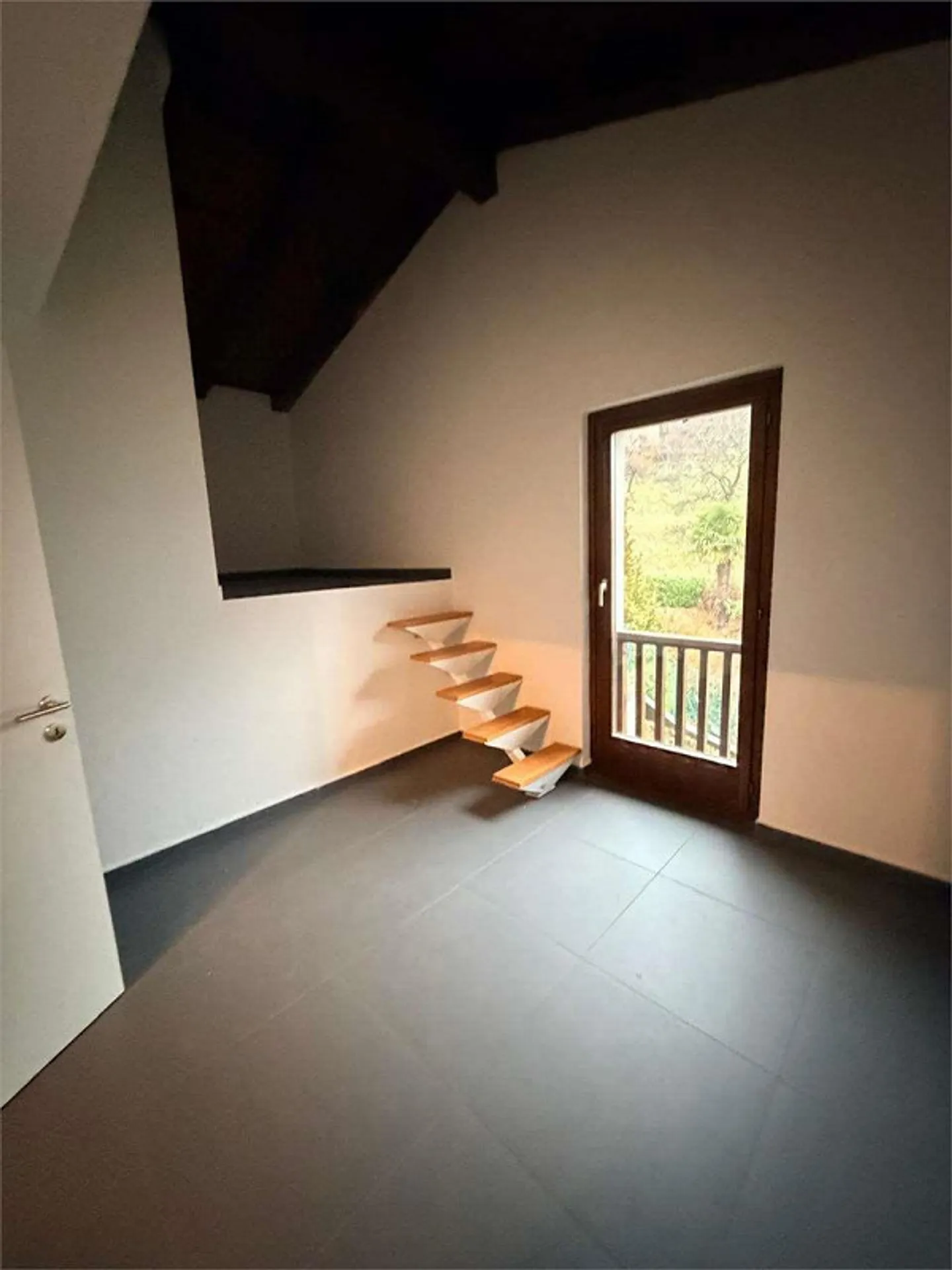 Magnifica villa con vista - Foto 6 di 13