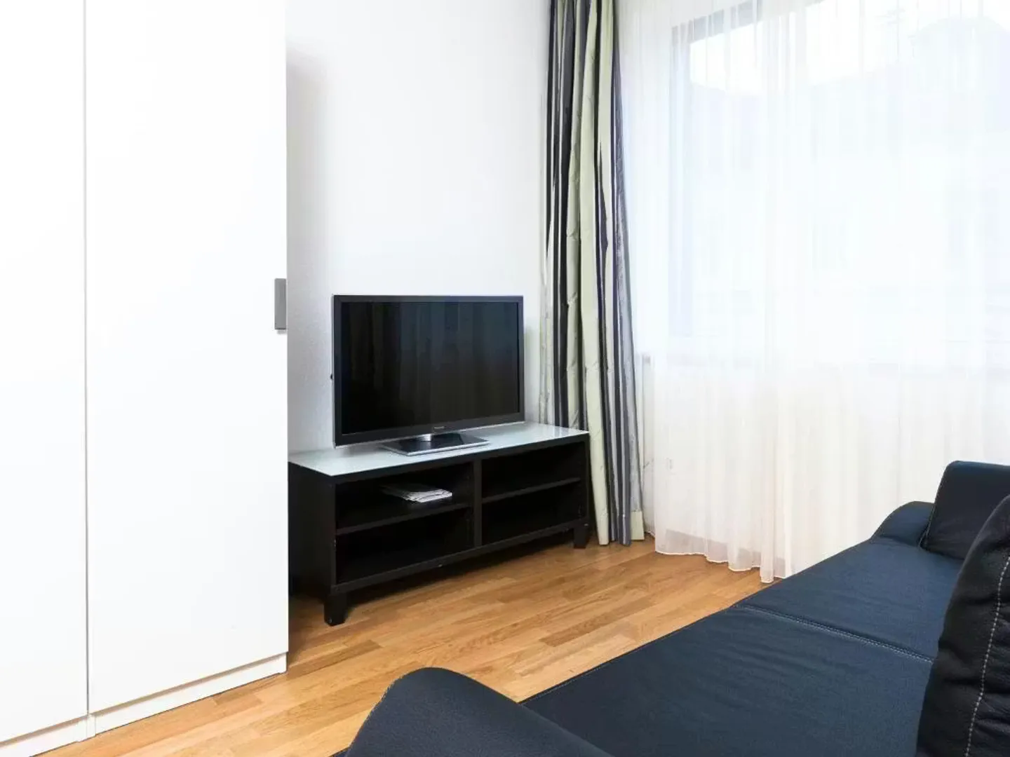 Apartment for rent - Photo 1 of 7