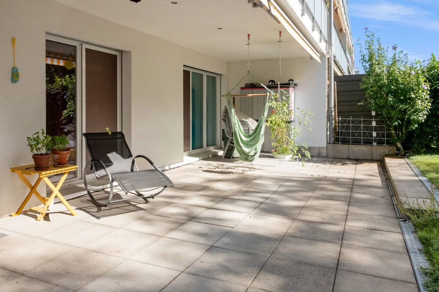 Attraktive 3.5-Zimmer-Gartenwohnung mit grosszügigem Sitzplatz in Pfäffikon ZH - Foto 10 von 11