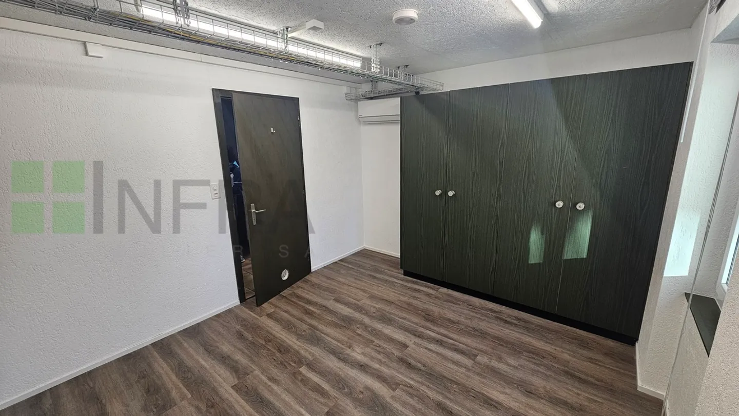 Bureaux de 80 m2 - Photo 6 sur 13