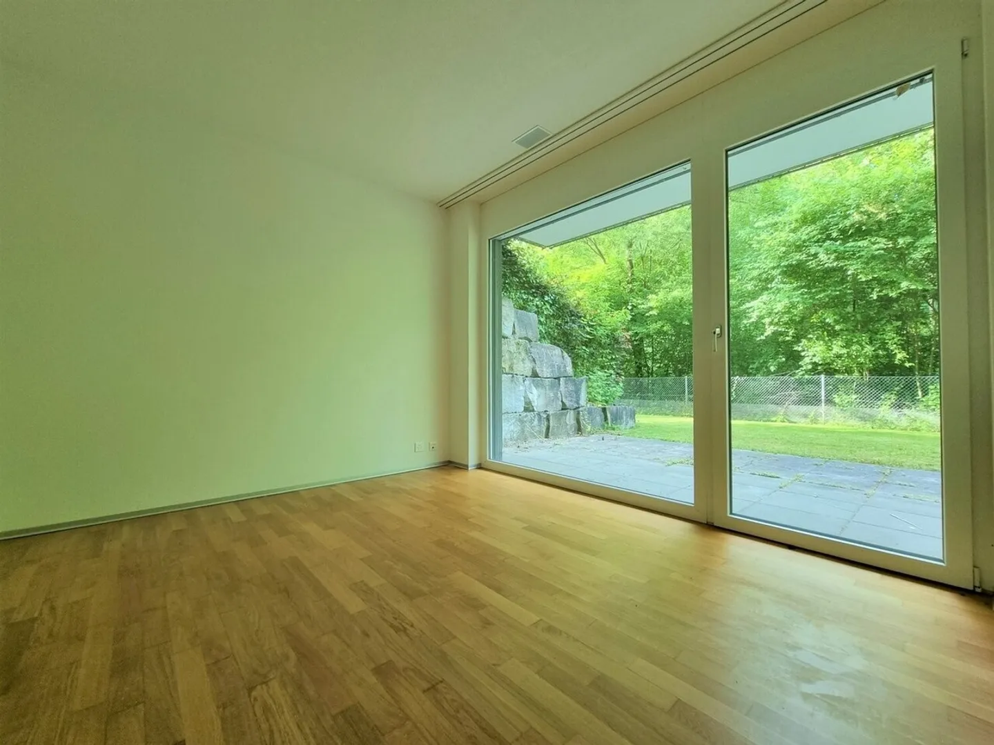 Appartamento con terrazza cerca inquilino! - Foto 3 di 6