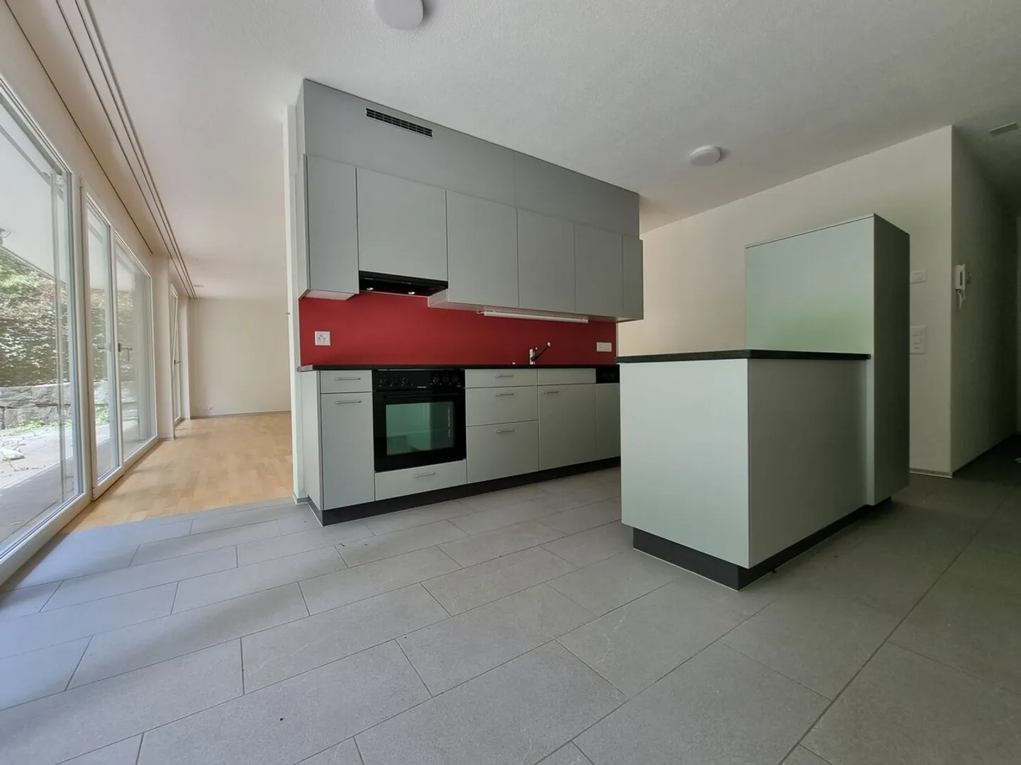 Appartamento con terrazza cerca inquilino! - Foto 2 di 6