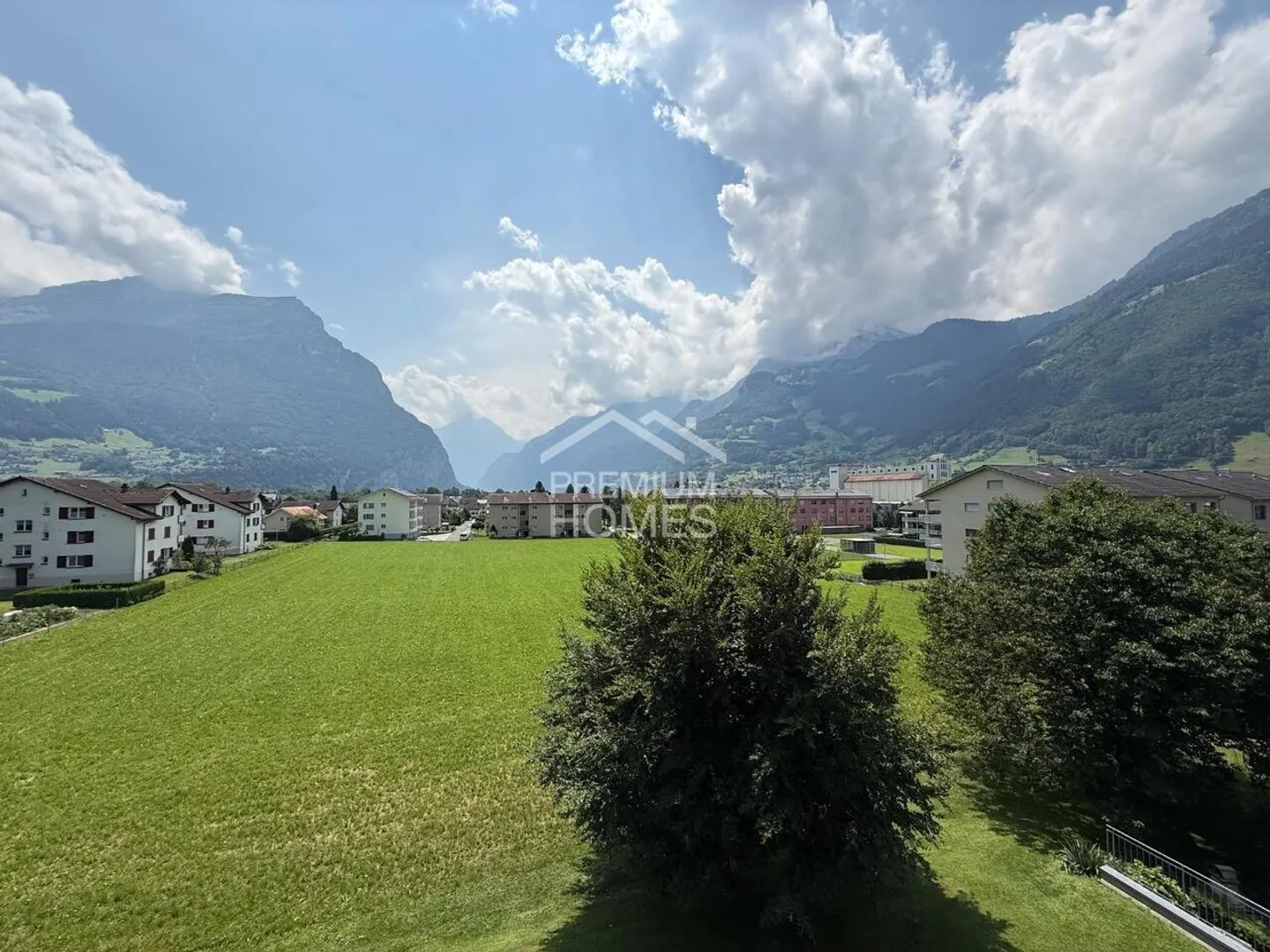 Apartment for sale - Photo 2 of 9