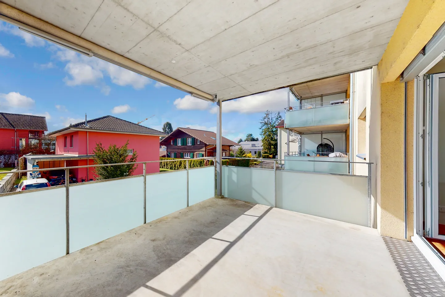 Situato in posizione tranquilla e ben attrezzato: Appartamento da sogno con balcone - Foto 11 di 13