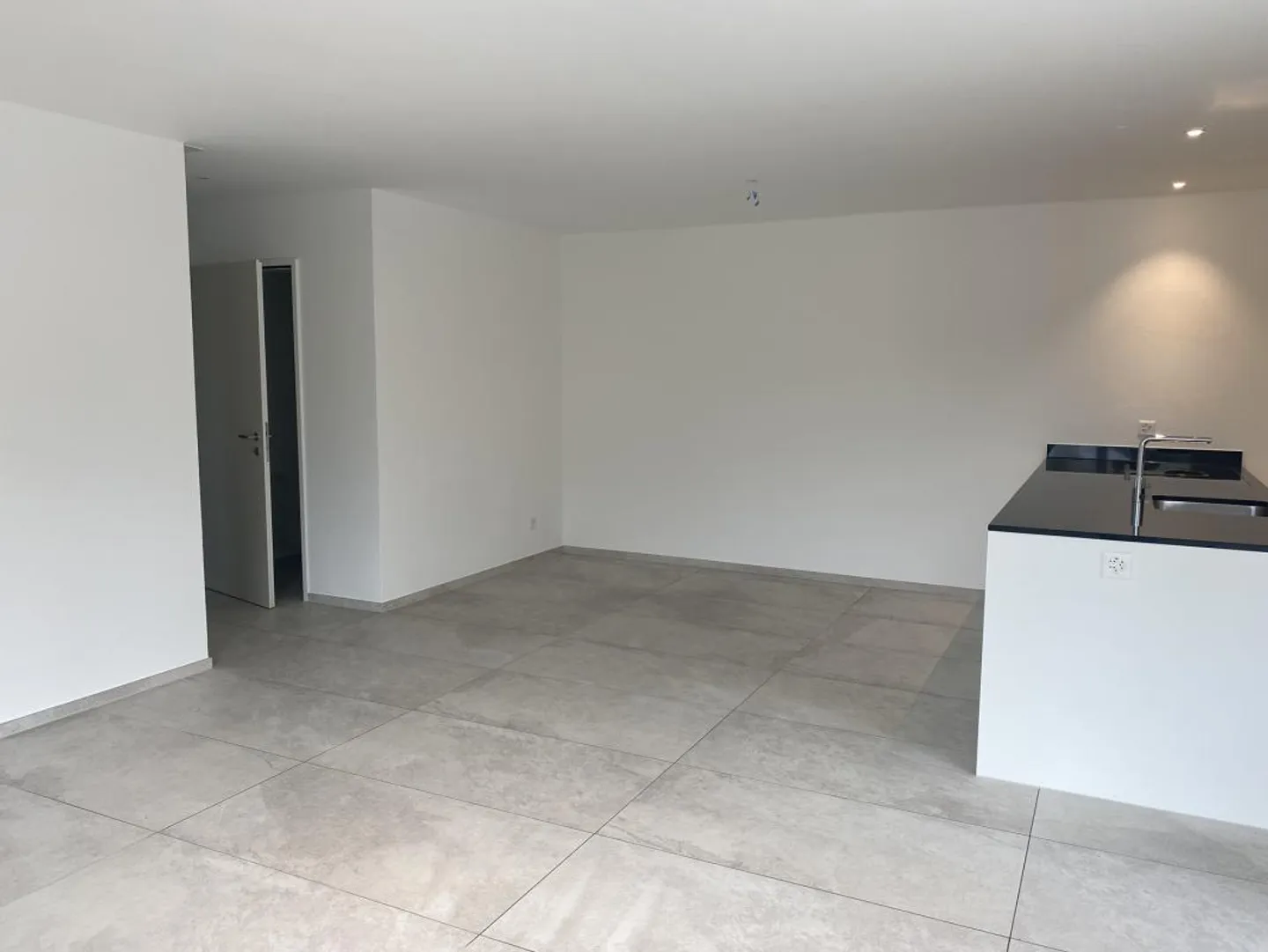 Exklusive - 2.5 Zimmer-Wohnung (2.OG) - Foto 4 von 13