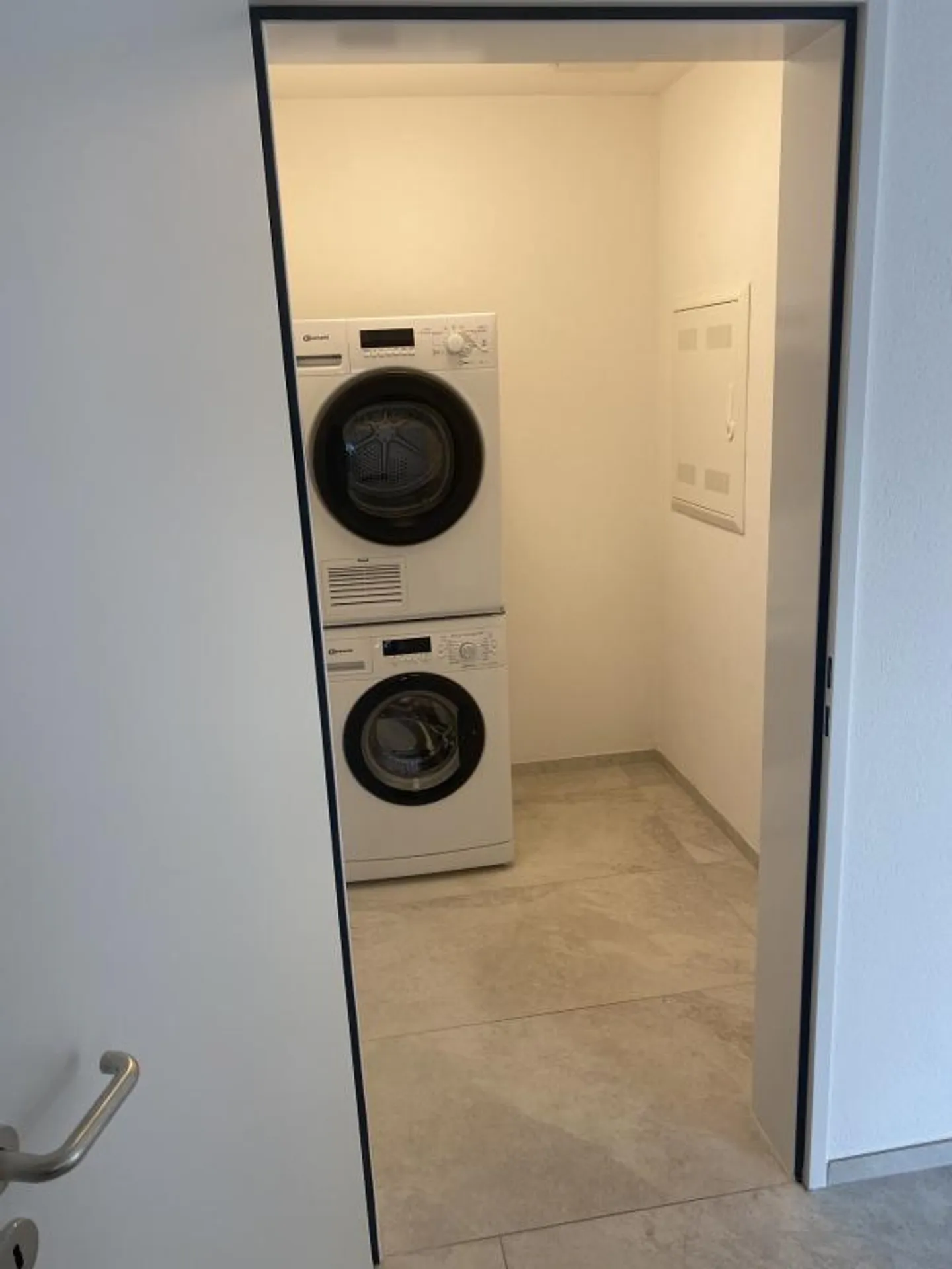 Exklusive - 2.5 Zimmer-Wohnung (2.OG) - Foto 7 von 13